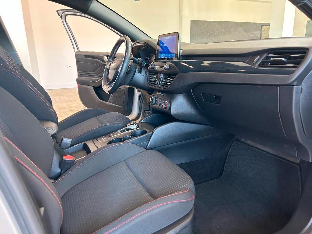 Ford Focus 1.0 ecoboost ST-Line Co-pilot s&s 125cv auto