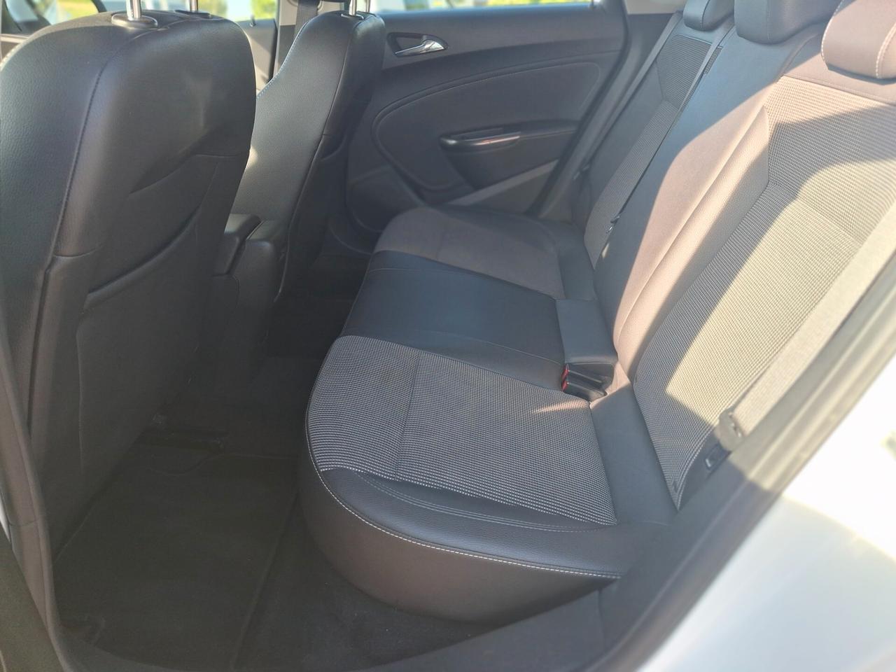 Opel Astra 1.7 CDTI 110CV 5 porte Cosmo, BERLINA