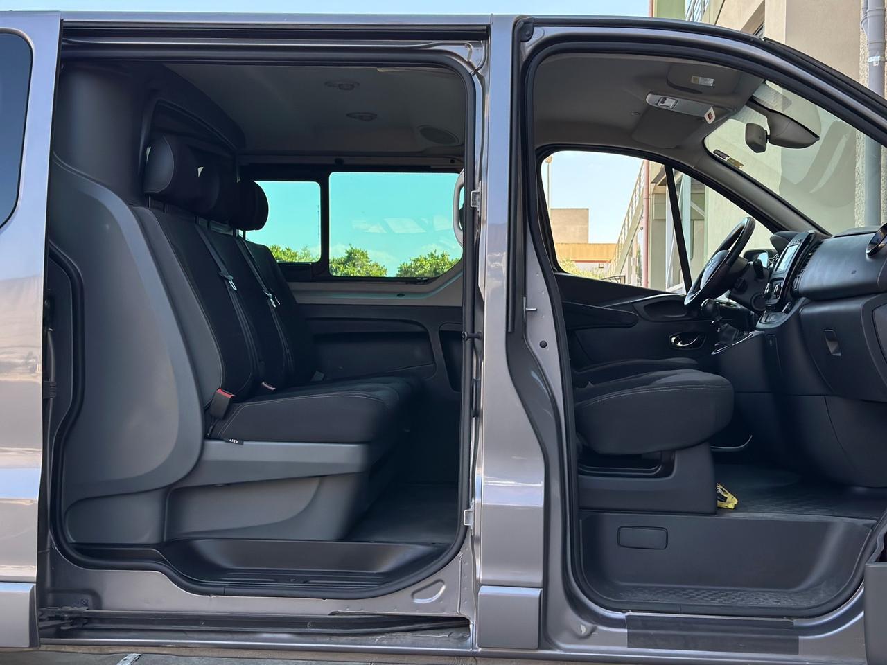 Opel Vivaro BiTurbo 6 Posti
