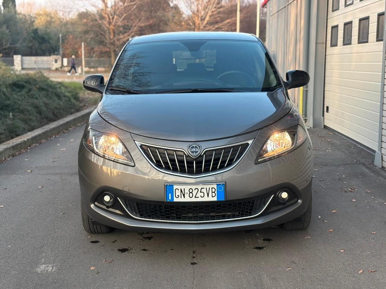 Lancia Ypsilon 1.0 FireFly 5 porte S&S Hybrid Gold Plus