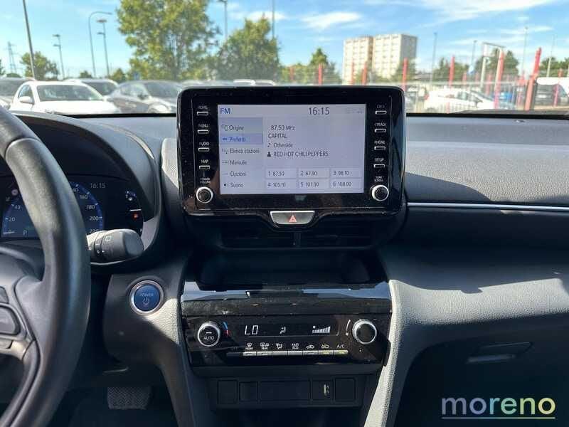 Toyota Yaris Cross 1.5h Business fwd 116 CV e-cvt