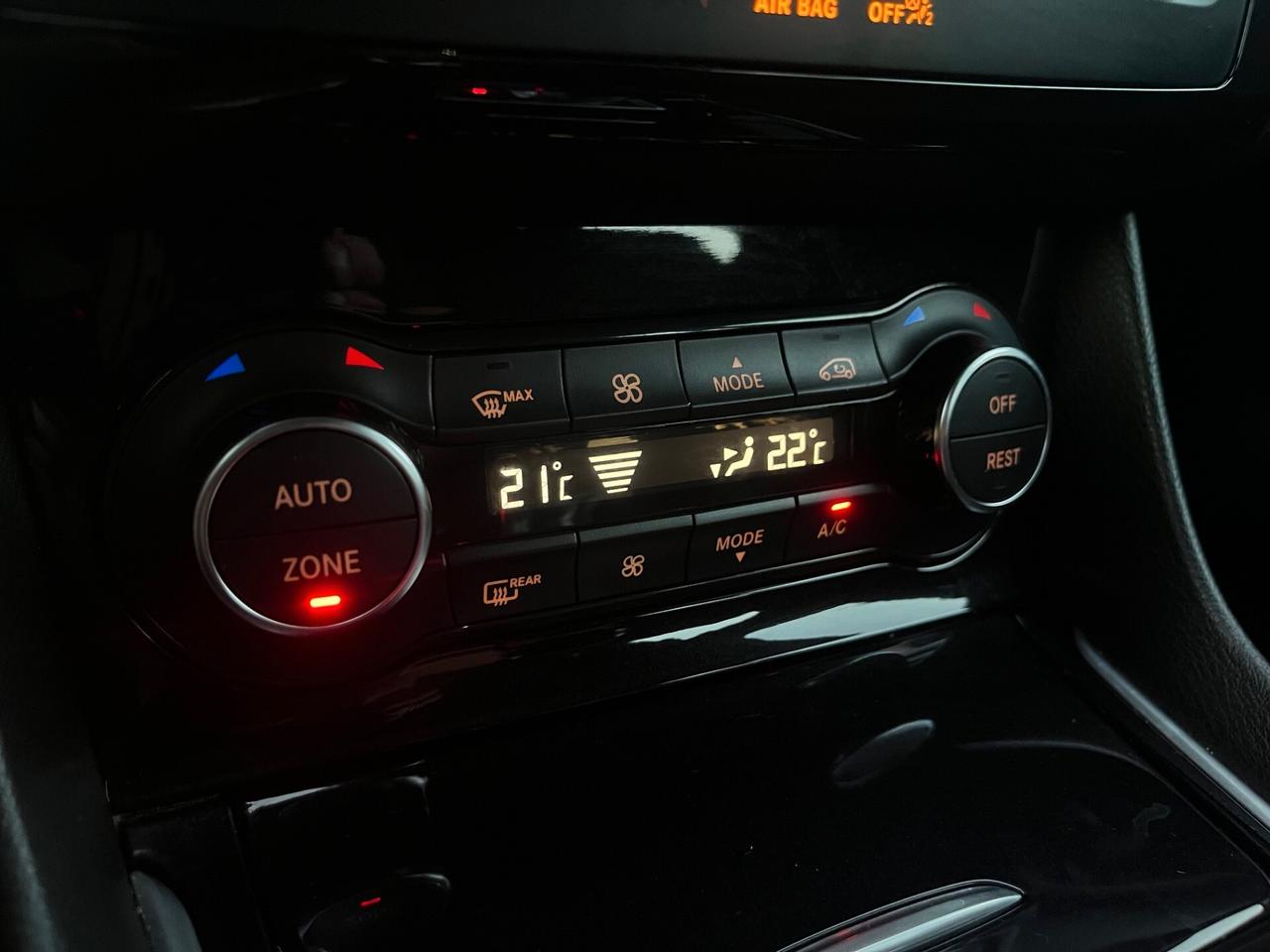 Infiniti Q30 1.5 diesel DCT Premium