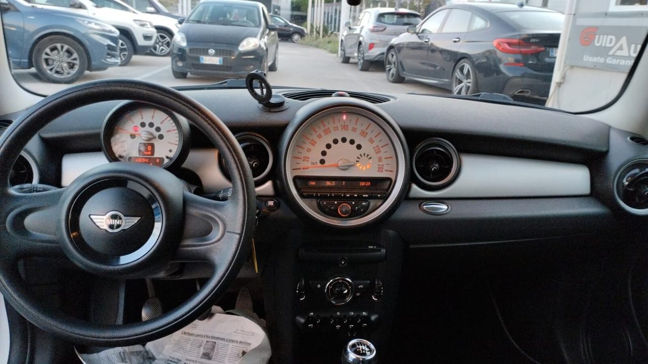 Mini 1.6 16V One D