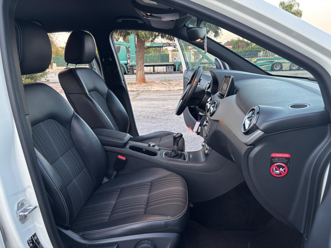 Mercedes-benz B 180 CDI Executive ( motore mercedes )