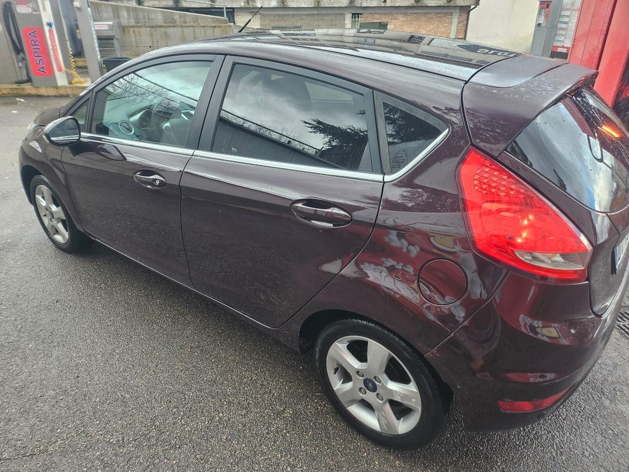 Ford Fiesta 1.4 Bz.- GPL Titanium NEOPATENTATI