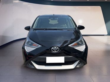 Toyota Aygo II 2018 5p 5p 1.0 x-play 72cv