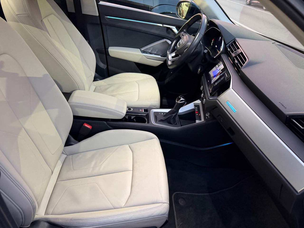 Audi Q3 35 TDI S tronic Business Advanced