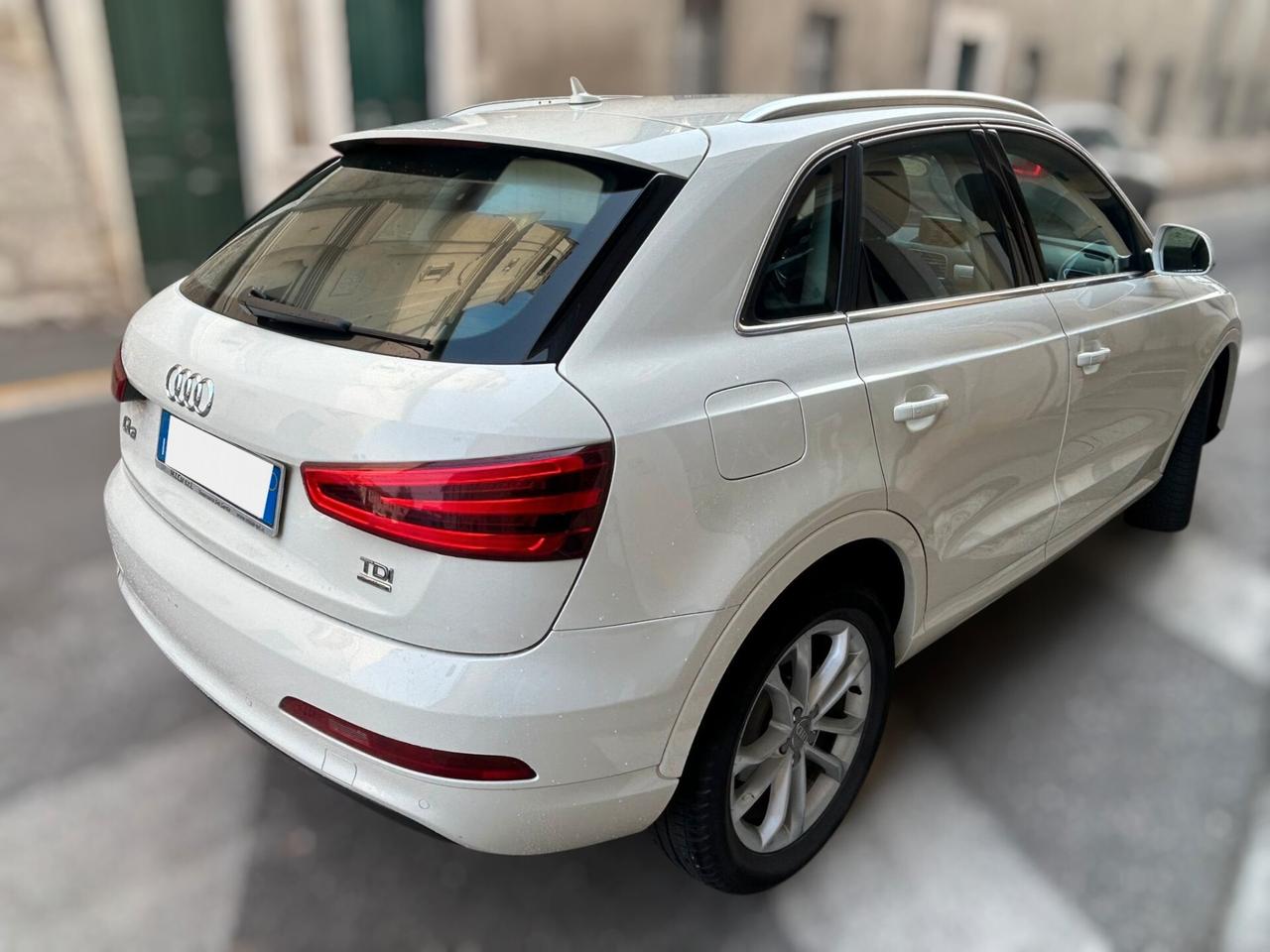 Audi Q3 2.0 tdi quattro 177cv s-tronic