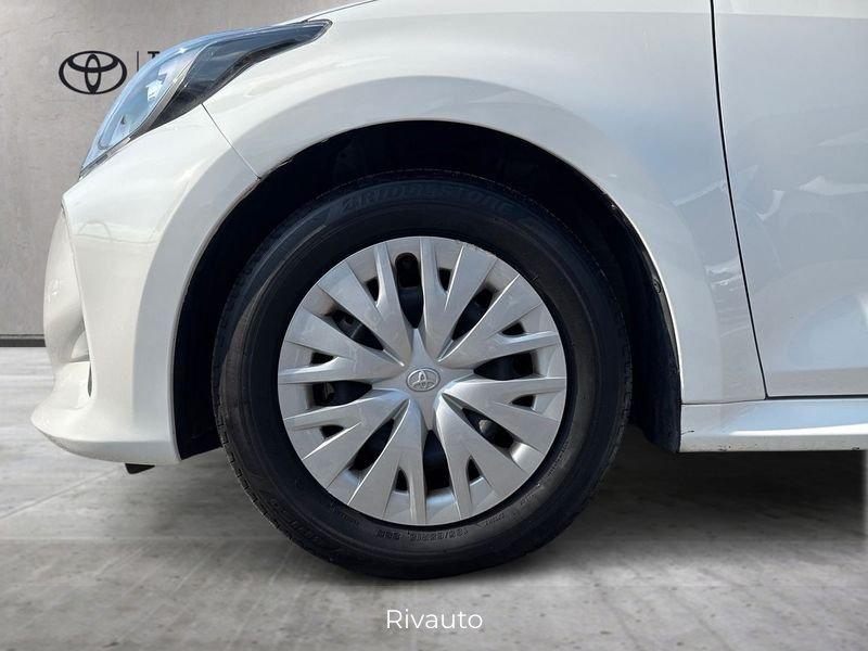 Toyota Yaris Hybrid Active MY22