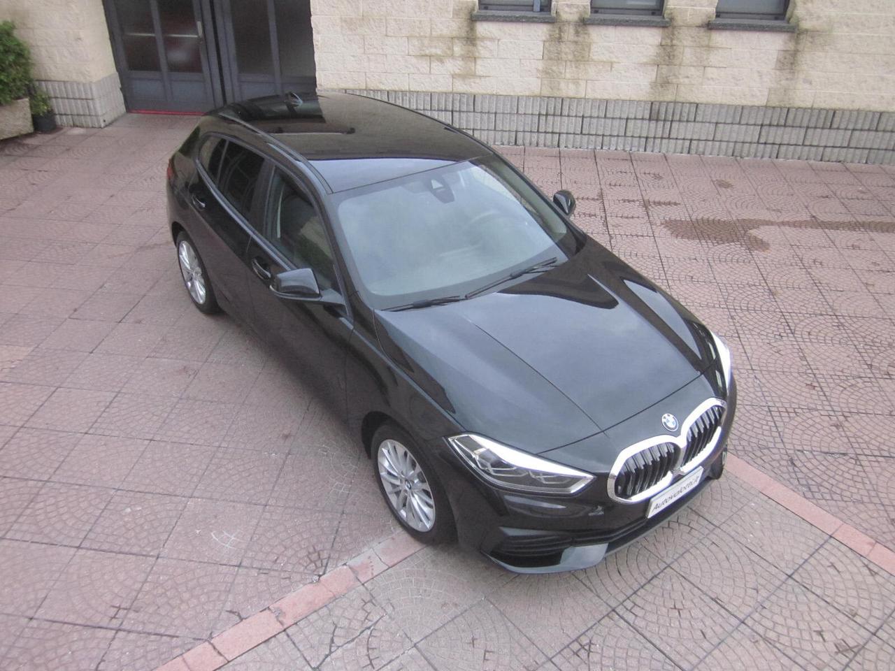 Bmw 116d 5p. Business Advantage