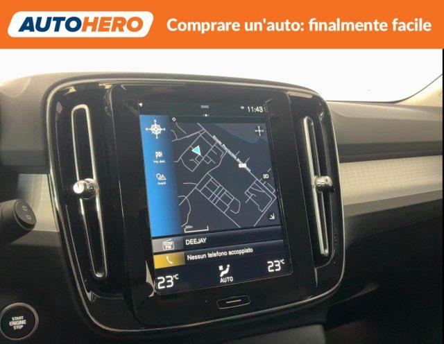 VOLVO XC40 T2 Geartronic Momentum Pro