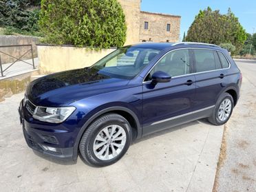 Volkswagen Tiguan 2.0 TDI SCR DSG 4MOTION Business BMT