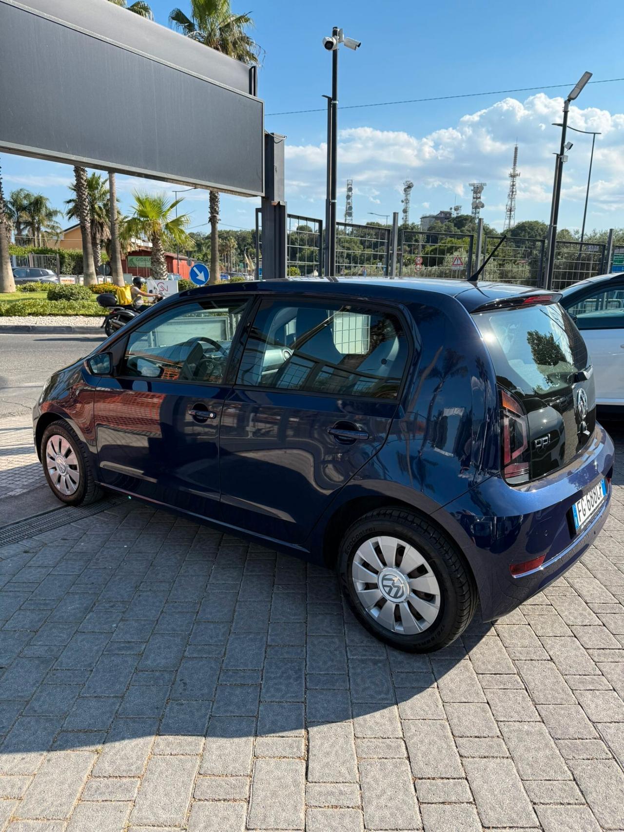 Volkswagen up! 1.0 5p. take