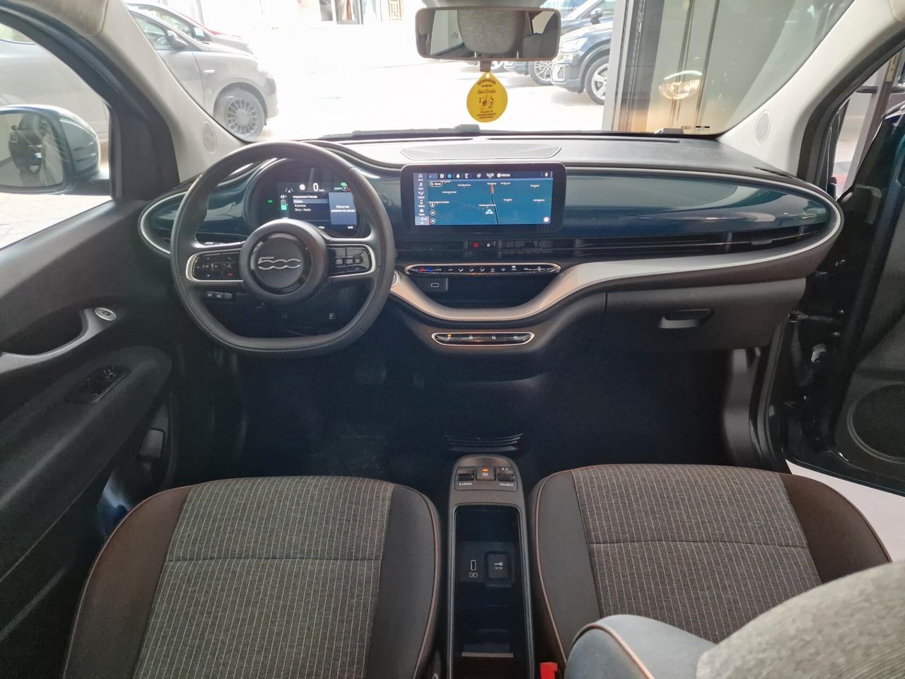 Fiat 500e Berlina 42 kWh Icon