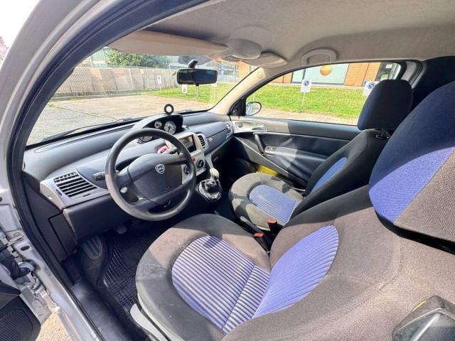 Lancia Ypsilon 1.2 8v Argento