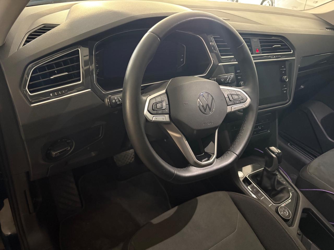 Volkswagen Tiguan 150cv DSG 4MOTION Elegance
