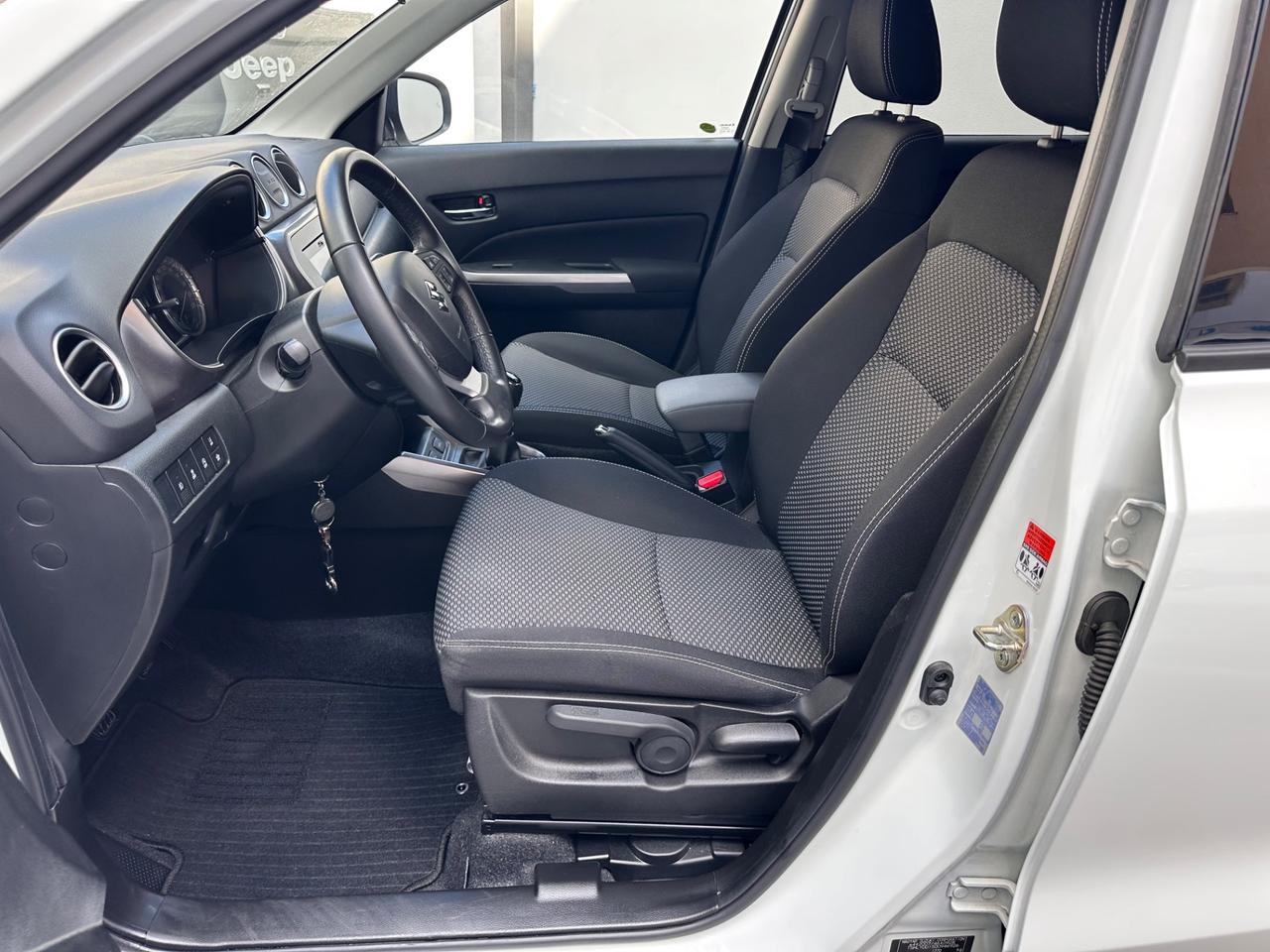 Suzuki Vitara 1.4 Hybrid Top
