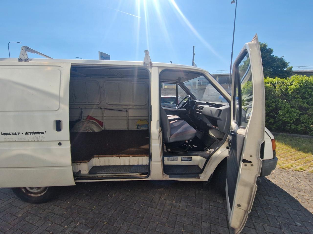 Vendo Ford transit benzina ️