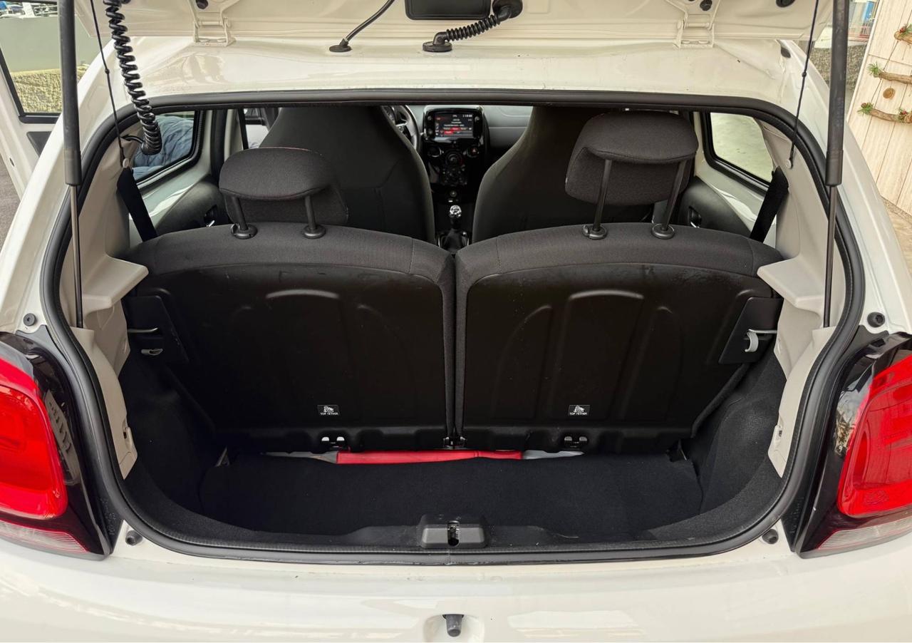 Citroen C1 VTi 72 S&S 5 porte Shine