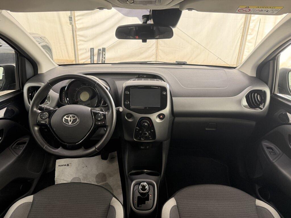 Toyota Aygo 5 Porte 1.0 VVT-i x-play M-MT