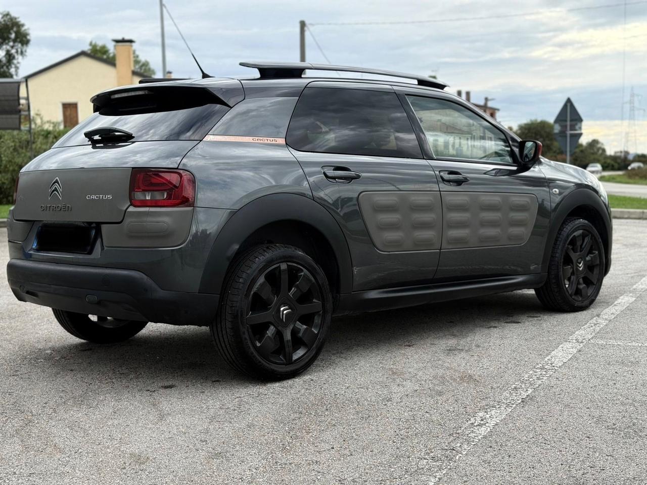 Citroen C4 Cactus PureTech 82 Shine Edition
