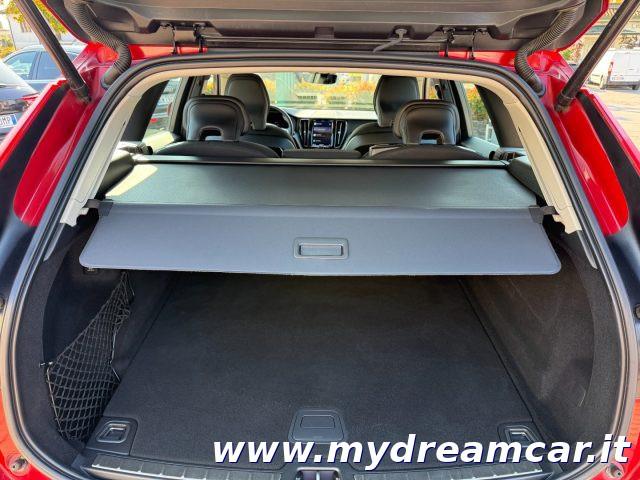 VOLVO XC60 B4 (d) automatico Core