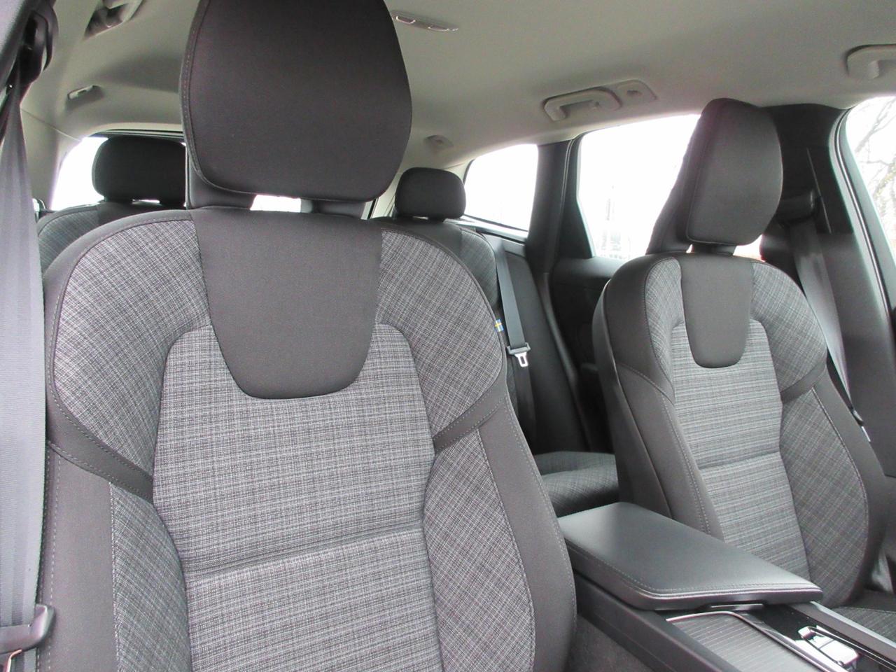 Volvo XC60 B4(d) AWD automatico Core