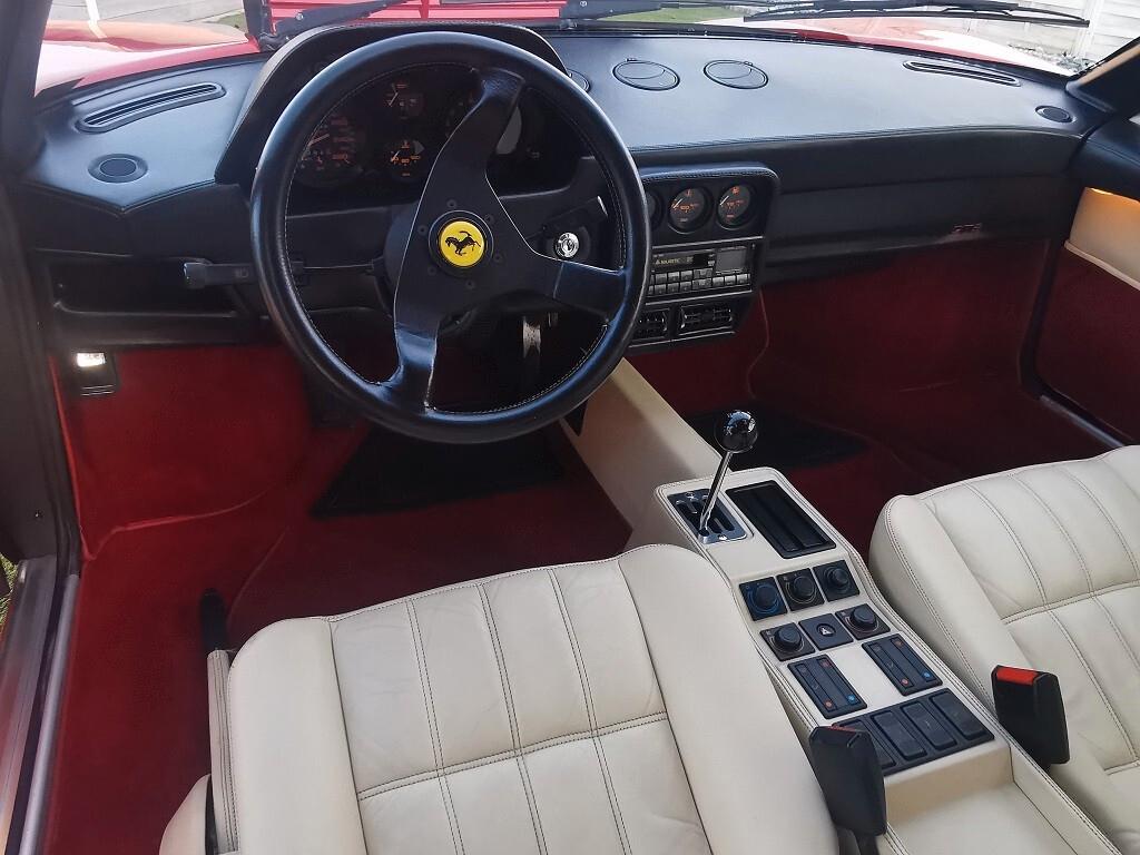 Ferrari 328 GTB (solo 1340 esemplari prodotti)
