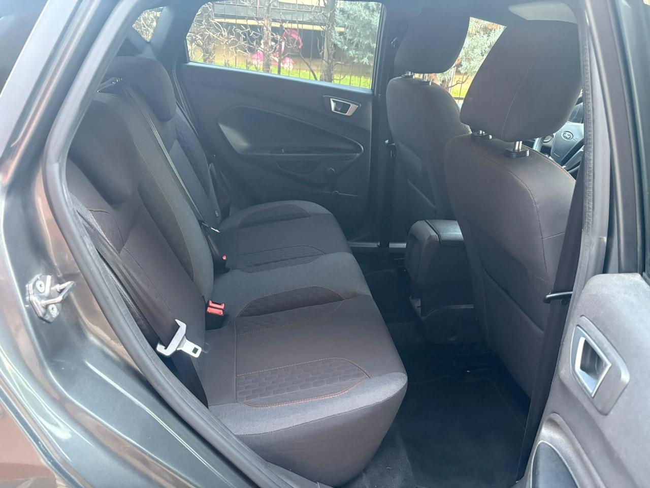 Ford Fiesta 1.5 TDCi 95CV 5 porte ST-Line