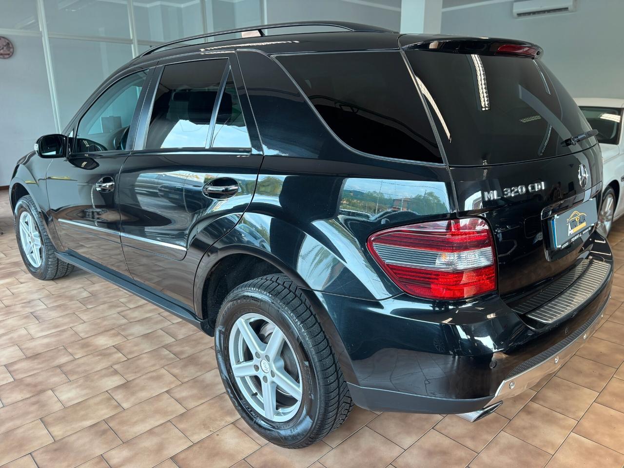 Mercedes-benz ML 320 CDI PREMIUM *115000KM*navi *tetto