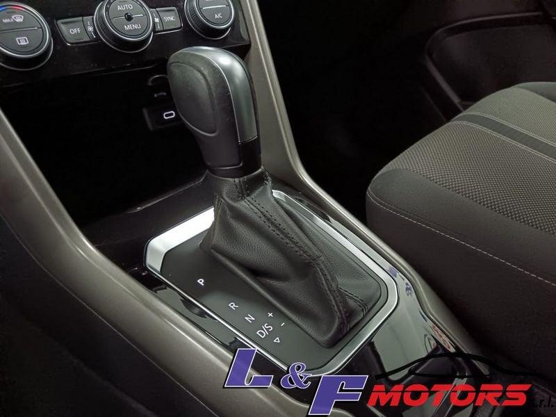 Volkswagen T-Roc T-Roc CAMBIO AUTOMATICO