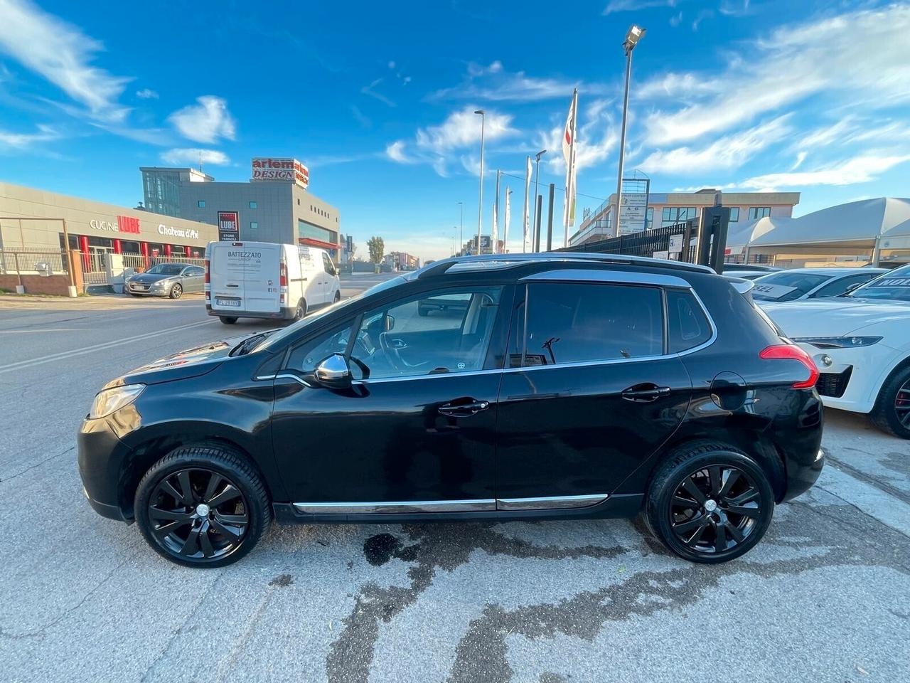 Peugeot 2008 1.6 e-HDi 92 CV Stop&Start Urban Cross