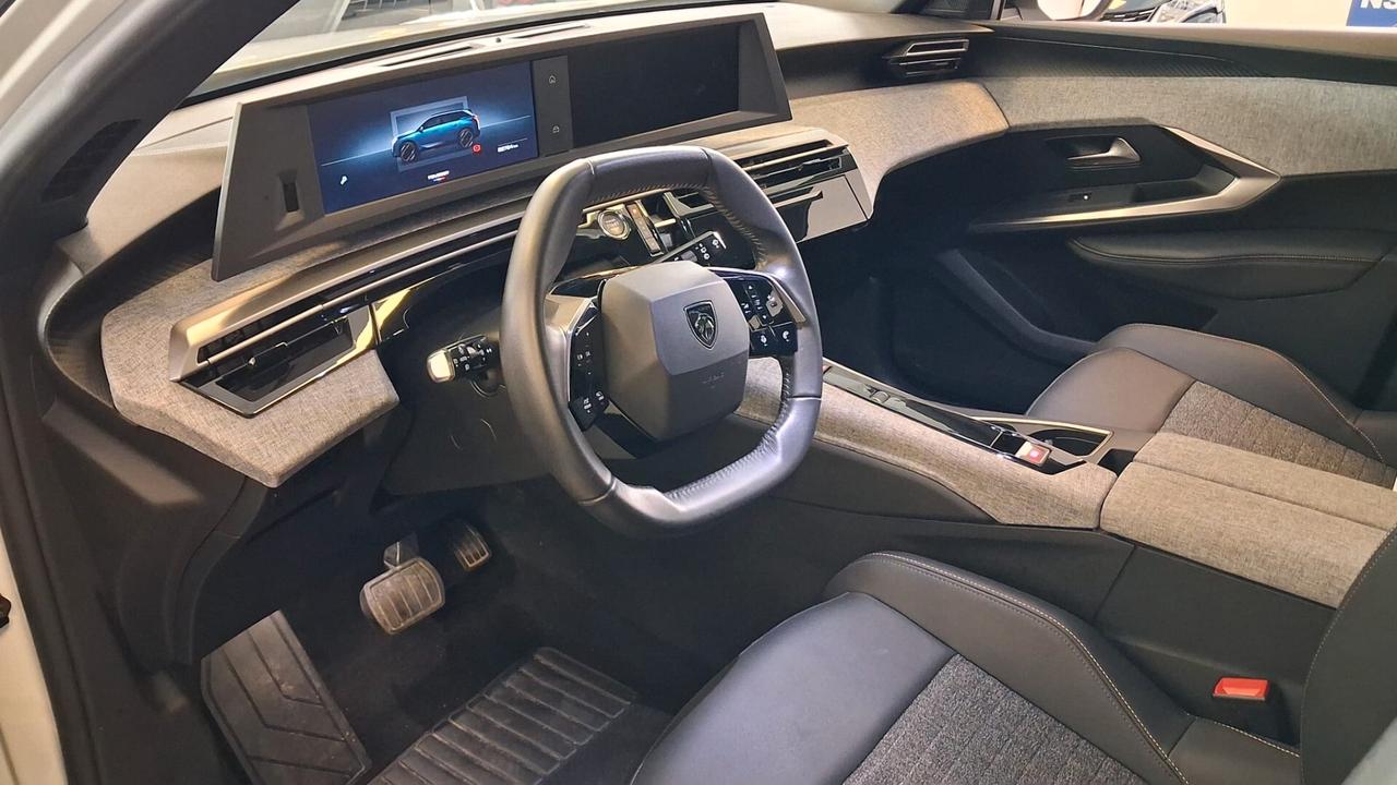 Peugeot 5008 Hybrid 145 e-DCS6 Allure