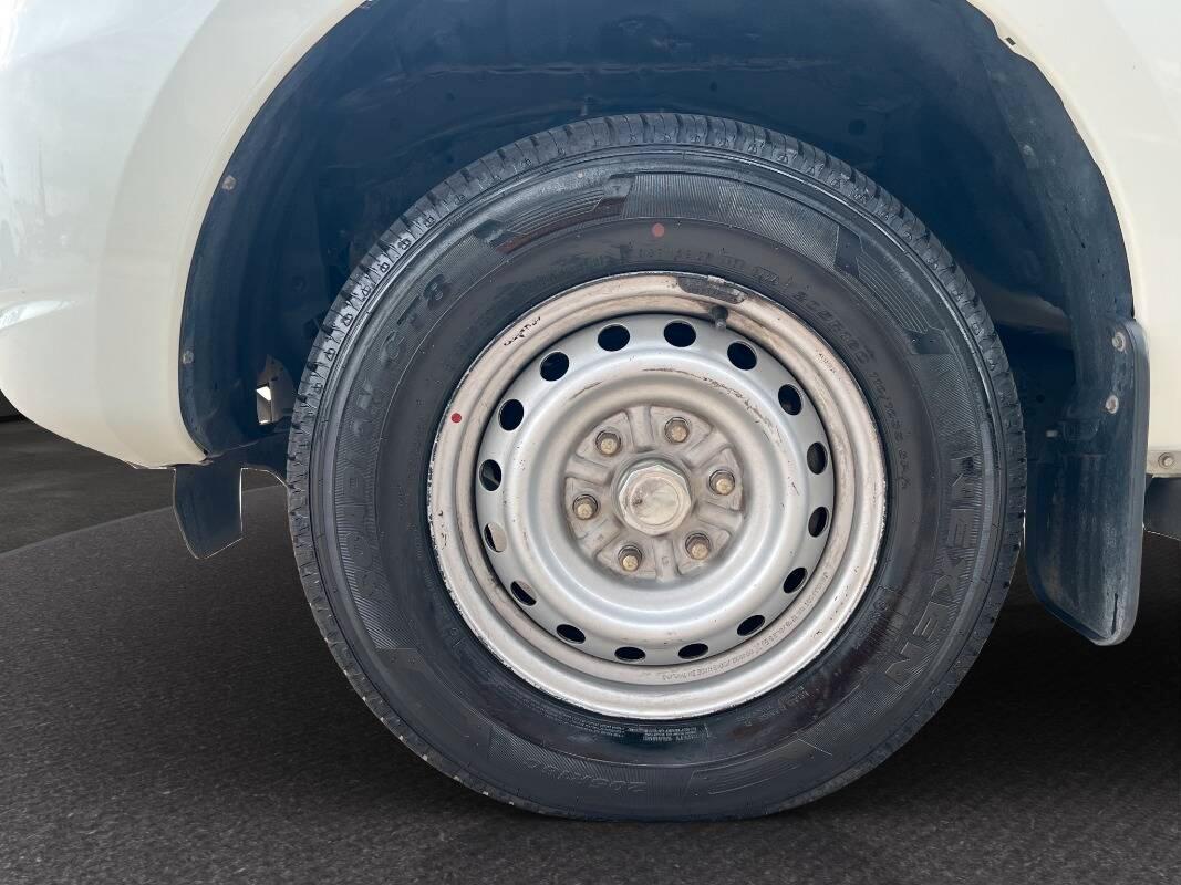 Mitsubishi L200 Double Cab D.cab 2.4d Invite 2wd 154cv N1