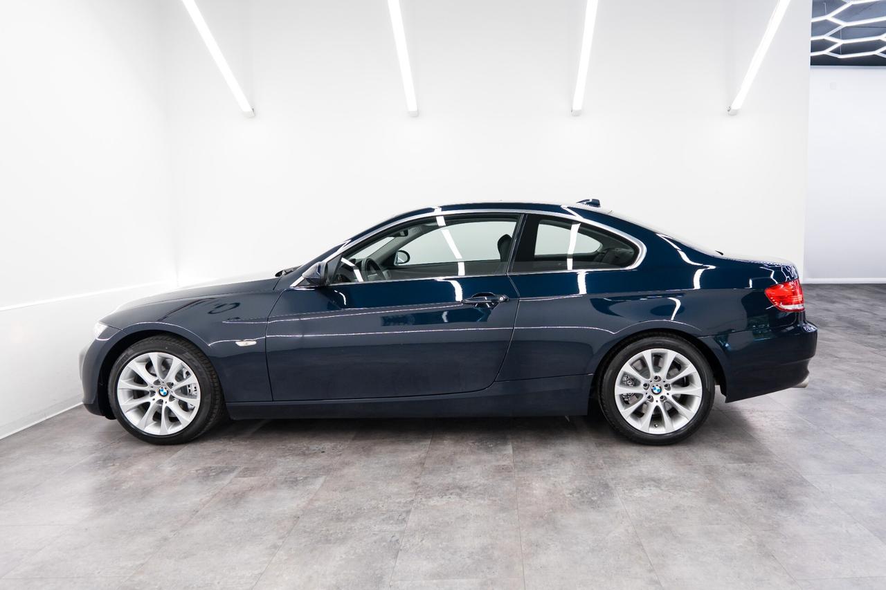 Bmw 330i cat Coupé MANUALE