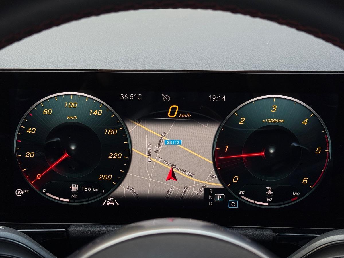 Mercedes GLA 200d Premium AMG Night Edition 150CV