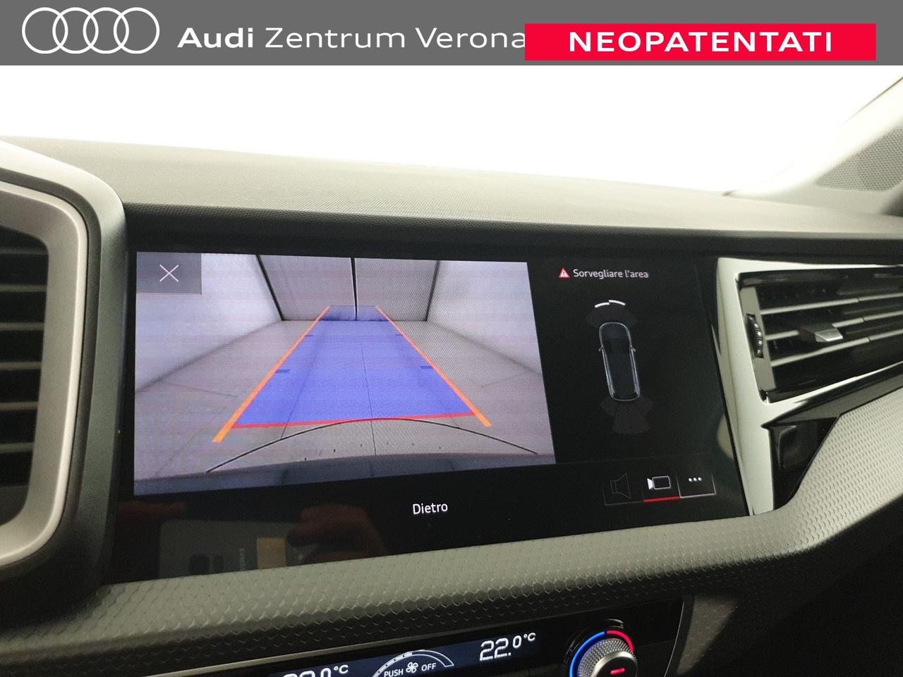 Allstreet 30TFSI 116CV S tronic Identity Contrast