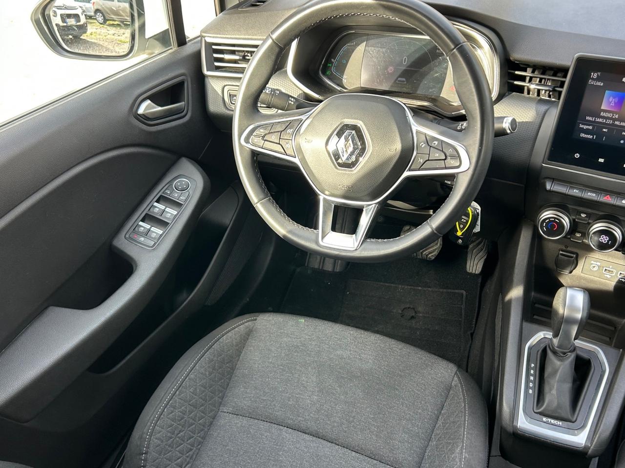 Renault Clio Full Hybrid E-Tech 140 CV 5 porte Intens