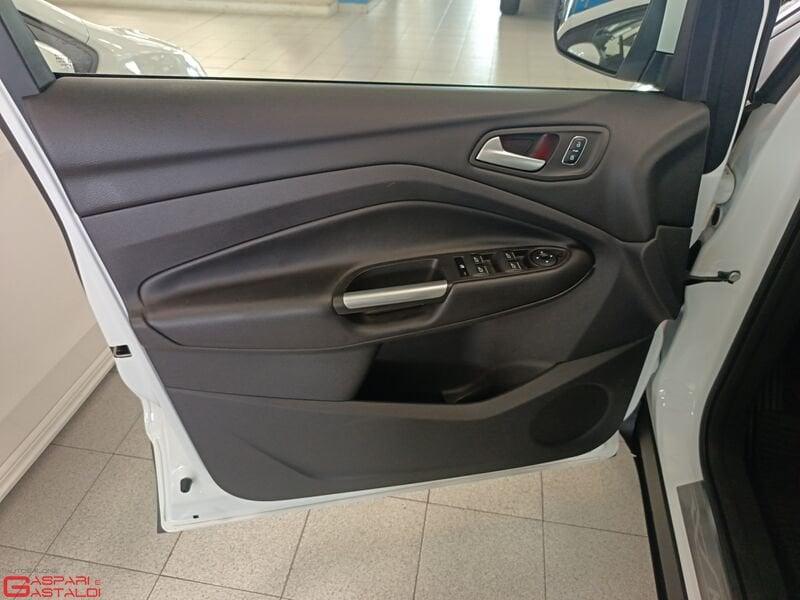 Ford Kuga 2.0 TDCi 150CV S&S AWD Titanium 4x4