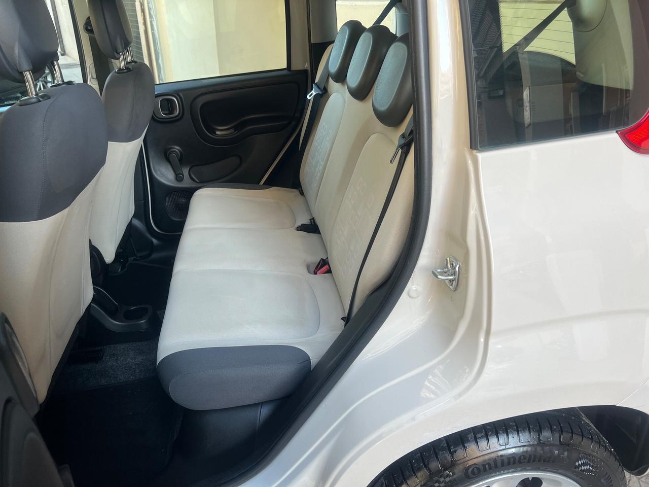 Fiat Panda 0.9 TwinAir Turbo Natural Power Lounge