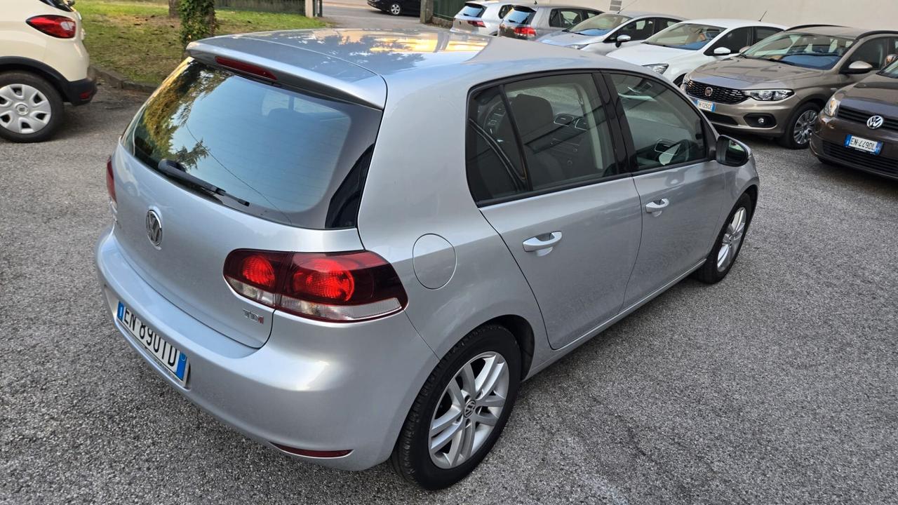 Volkswagen Golf Business 1.6 TDI 5p. Highline Neop