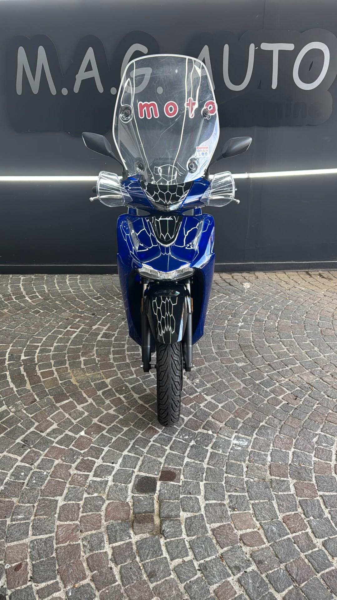Honda 125 vetro
