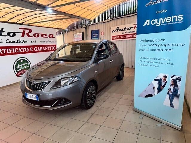 Lancia Ypsilon 1.0 FireFly 5 porte S&S Hybrid Ecochic Gold