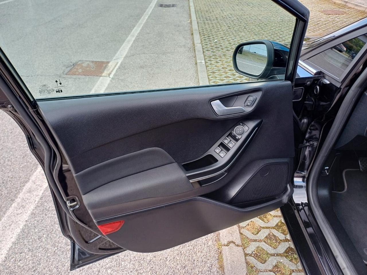 Ford Fiesta 1.5 EcoBlue 5 porte Titanium