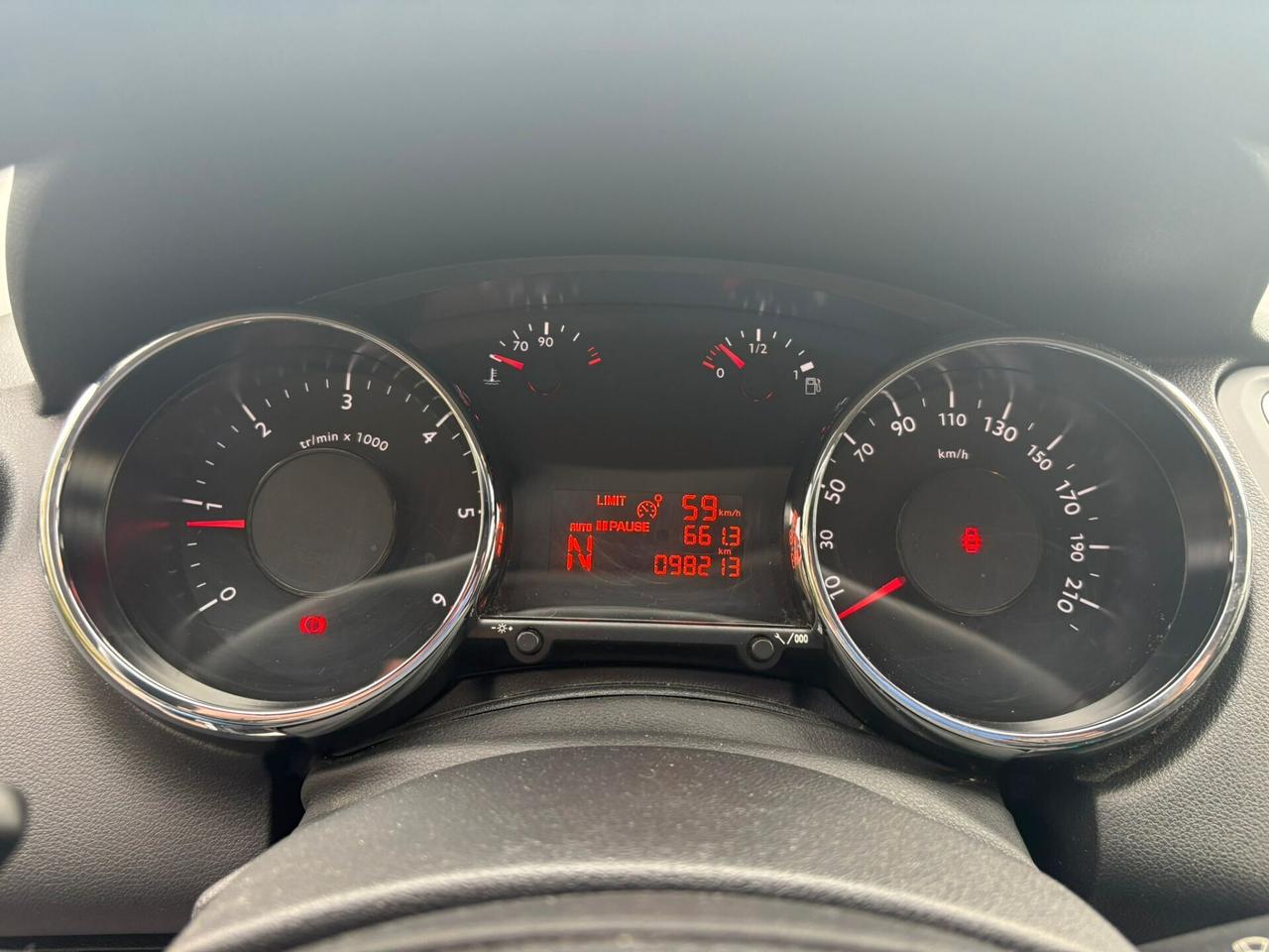 Peugeot 5008 BlueHDi 120 EAT6 S&S Active