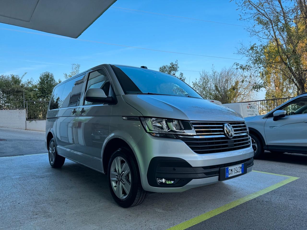 Volkswagen T6.1 Caravelle 2.0TDI DSG CRUIS AUTOCAR