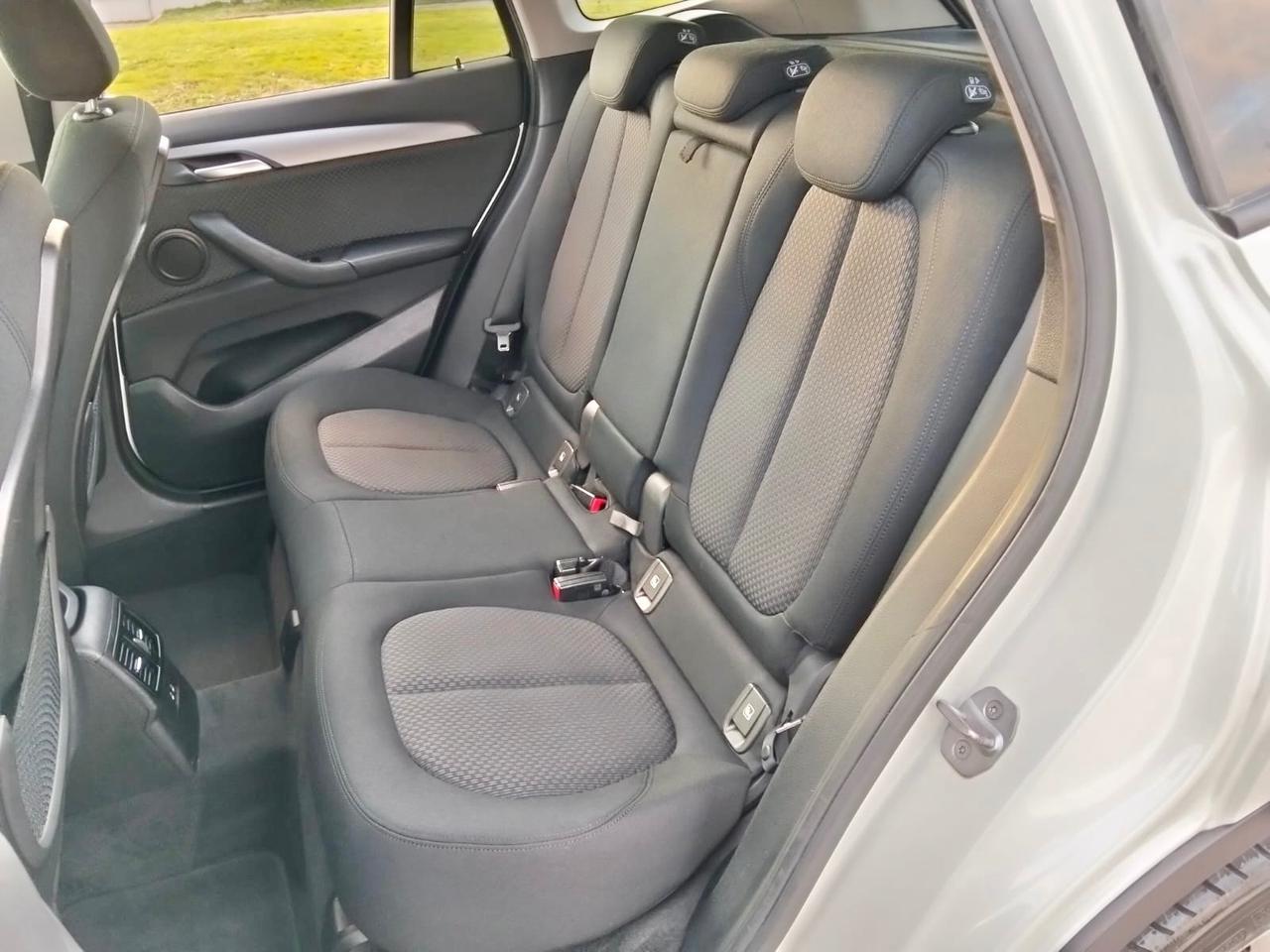 Bmw X1 xDrive18d Automatik*Navi*Camera*Cruise*Pdc