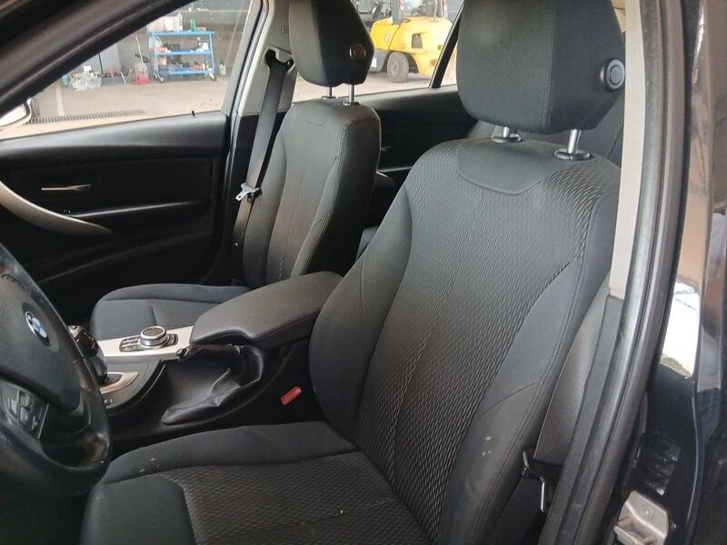 BMW Serie 3 320d Business Advantage Autom.