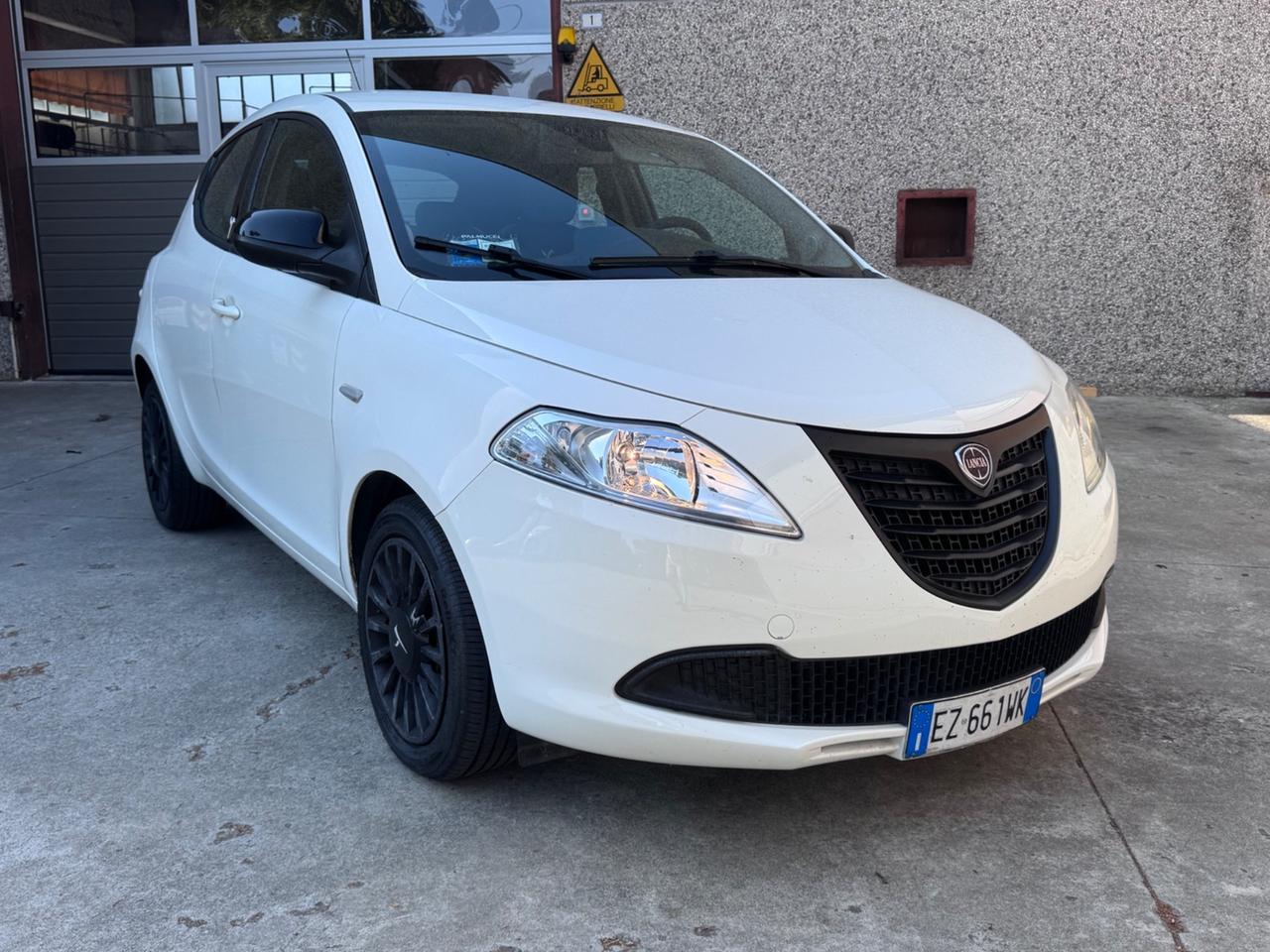 Lancia Ypsilon 1.2 69 CV 5 porte GPL Ecochic Gold