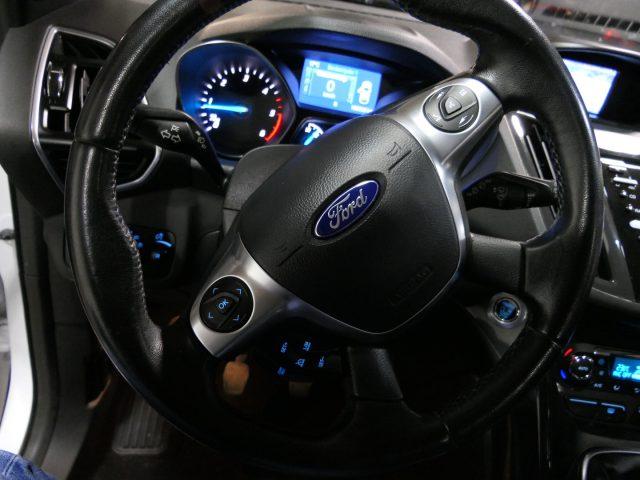 FORD Kuga 2.0 TDCI 150 CV S&S 4WD Powershift Titanium